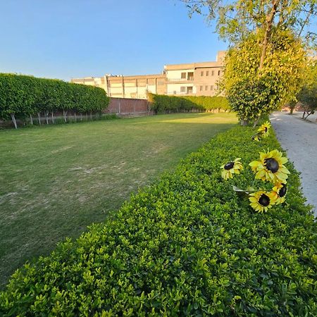 Govind Resort Mathura Esterno foto