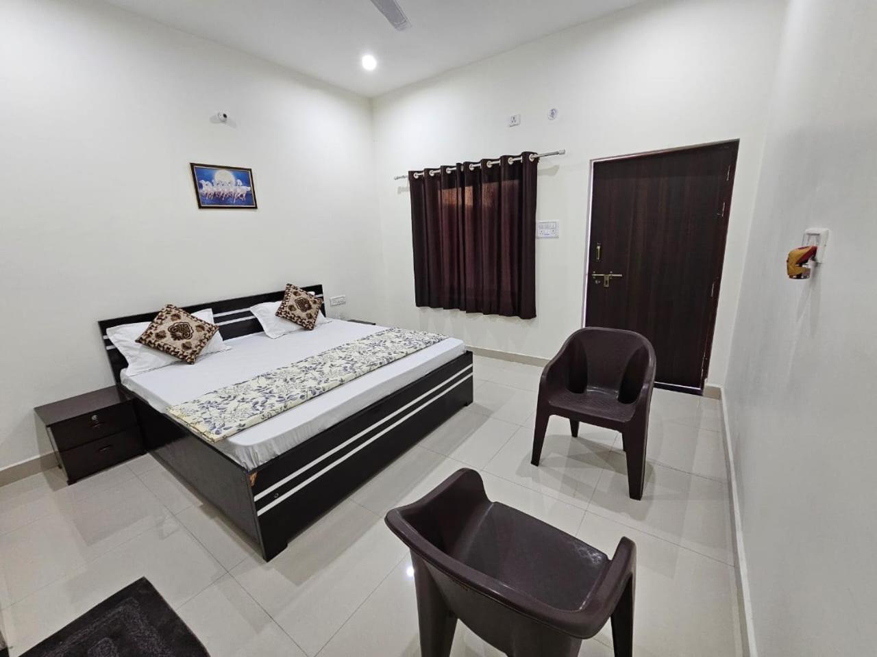 Govind Resort Mathura Esterno foto