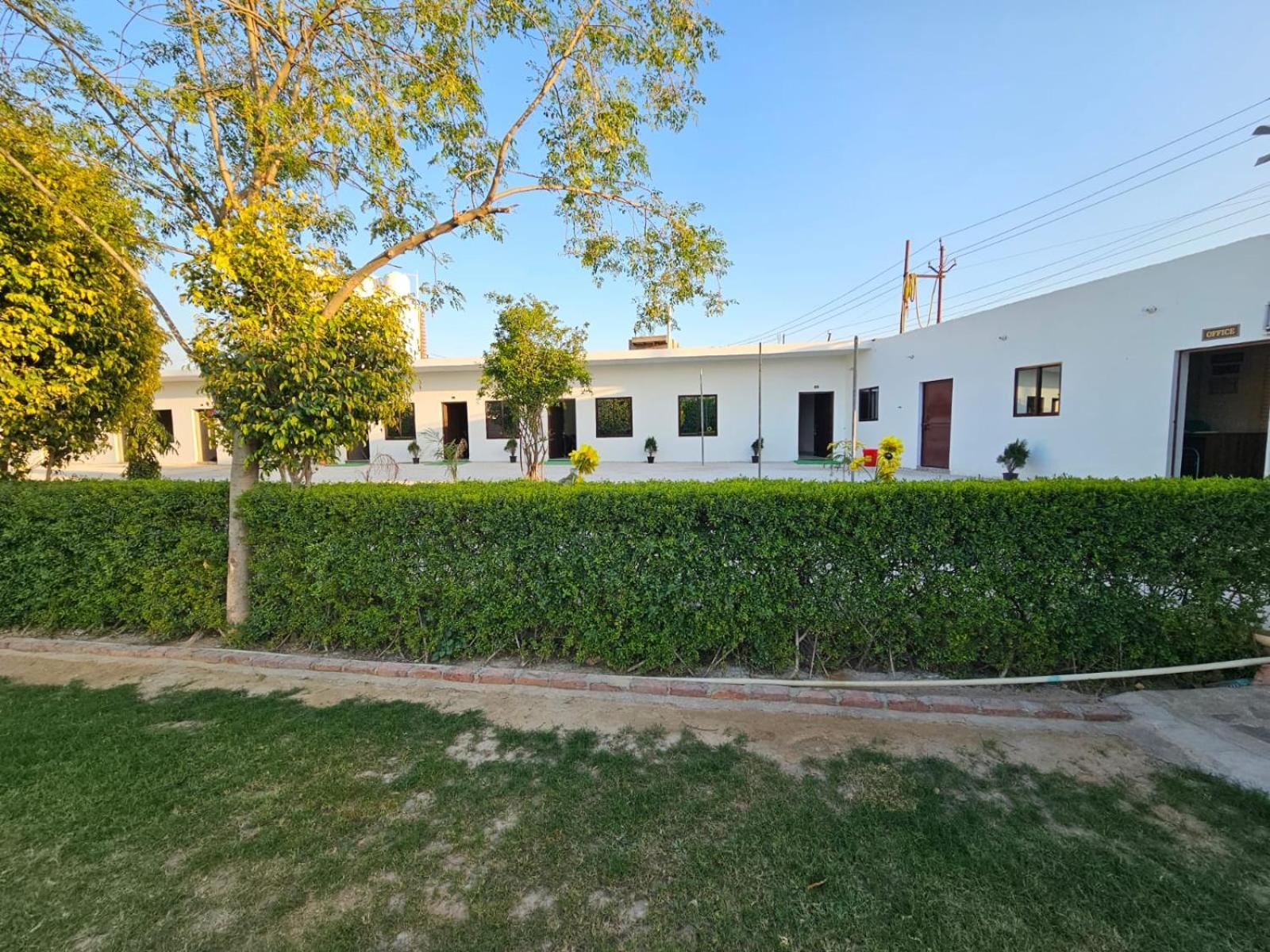 Govind Resort Mathura Esterno foto