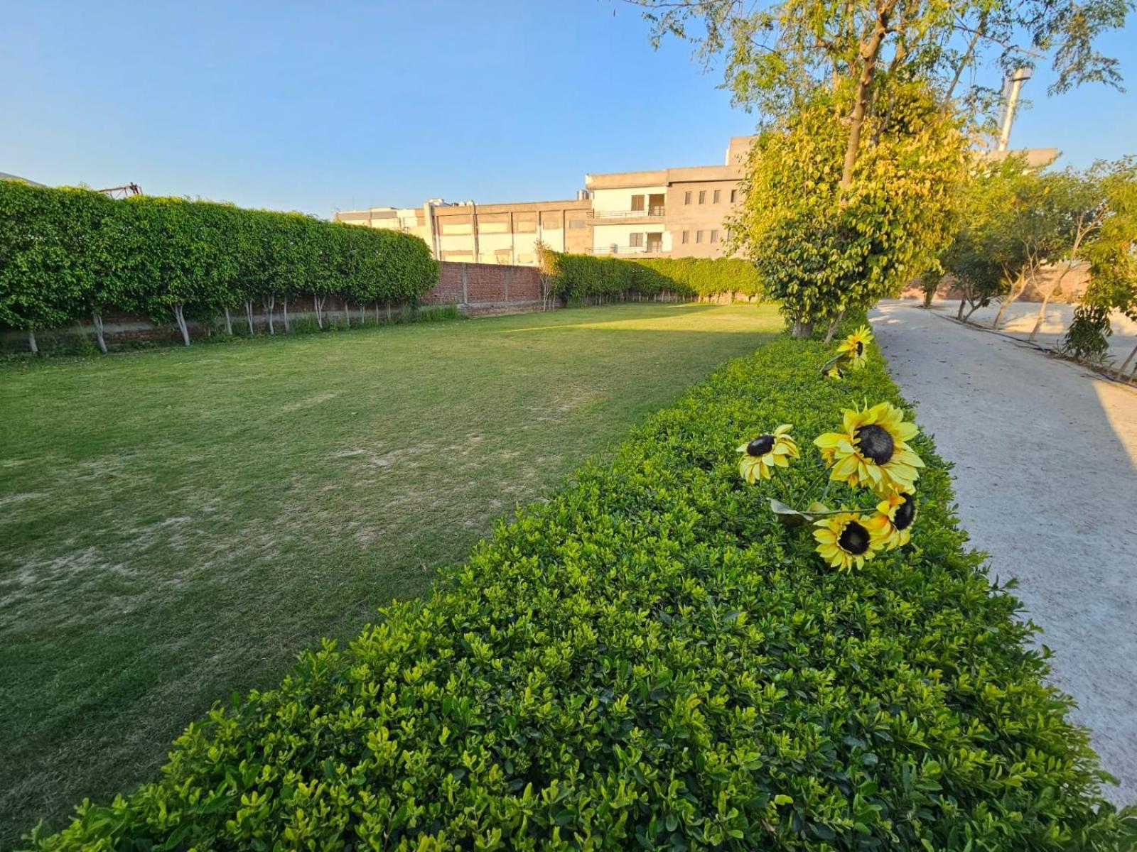 Govind Resort Mathura Esterno foto